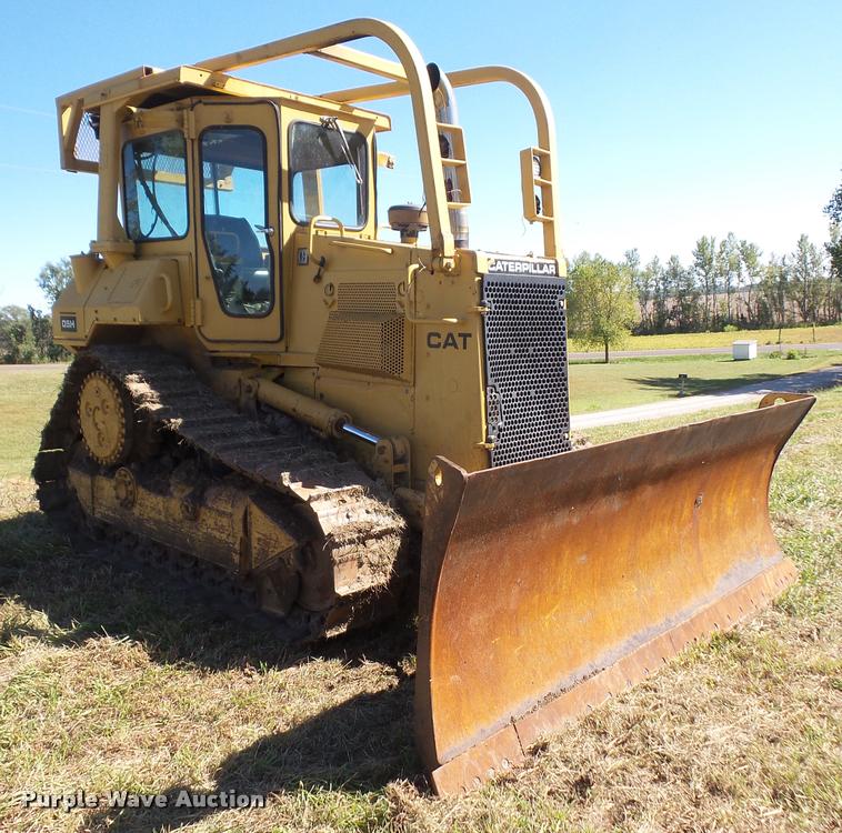 image for item DA3987 1989 Caterpillar D5H dozer