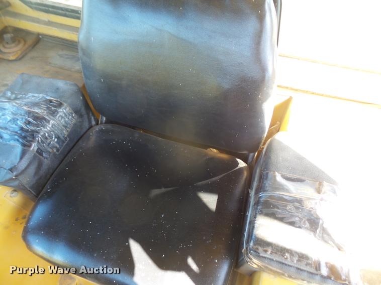 image for item DA3987 1989 Caterpillar D5H dozer