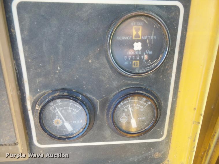 image for item DA3987 1989 Caterpillar D5H dozer