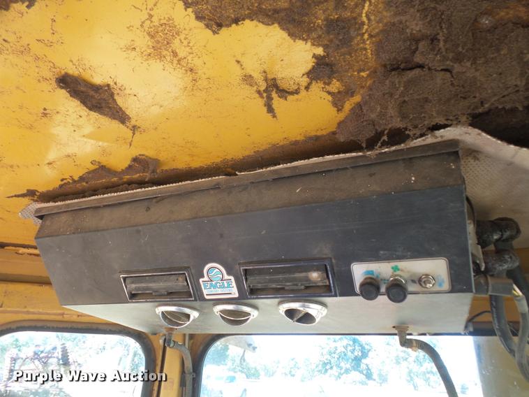 image for item DA3987 1989 Caterpillar D5H dozer