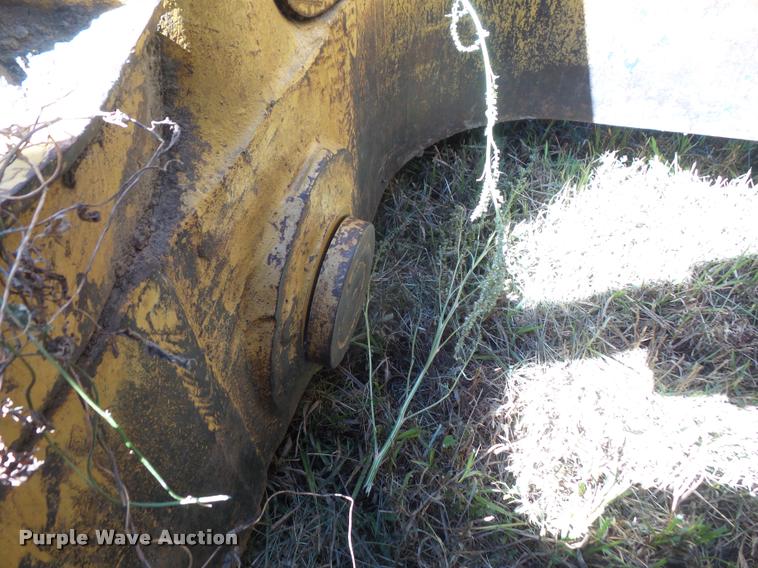 image for item DA3987 1989 Caterpillar D5H dozer