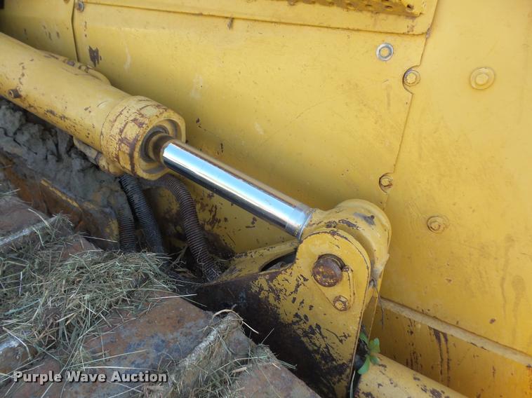 image for item DA3987 1989 Caterpillar D5H dozer