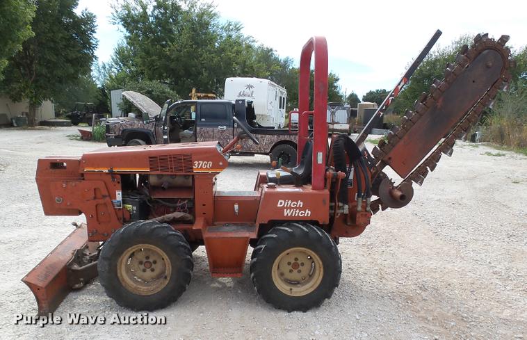 image for item DA4656 2004 Ditch Witch 3700 trencher