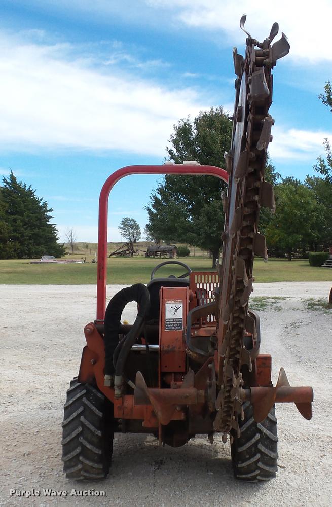 image for item DA4656 2004 Ditch Witch 3700 trencher