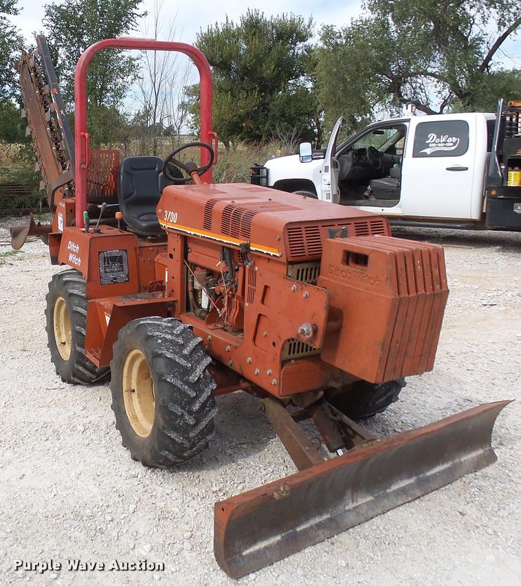 image for item DA4656 2004 Ditch Witch 3700 trencher