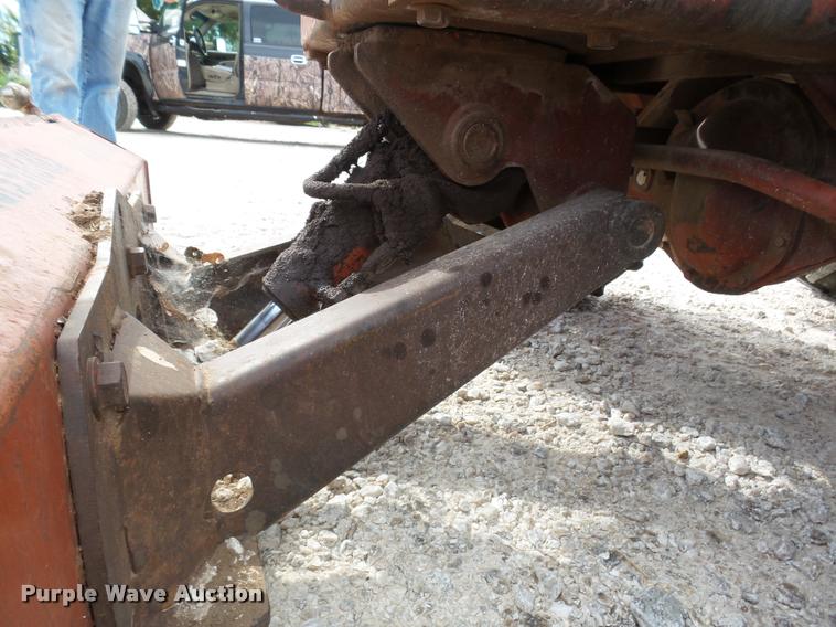 image for item DA4656 2004 Ditch Witch 3700 trencher