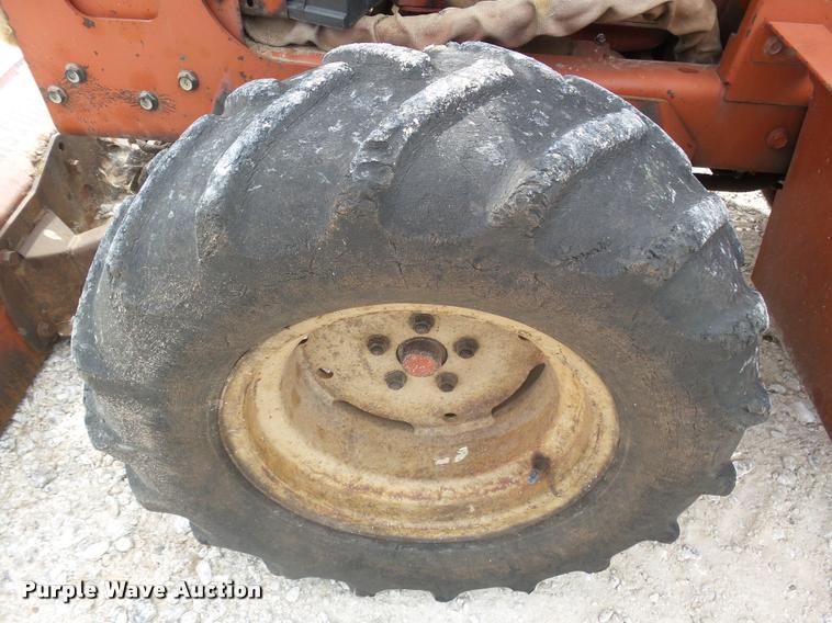 image for item DA4656 2004 Ditch Witch 3700 trencher