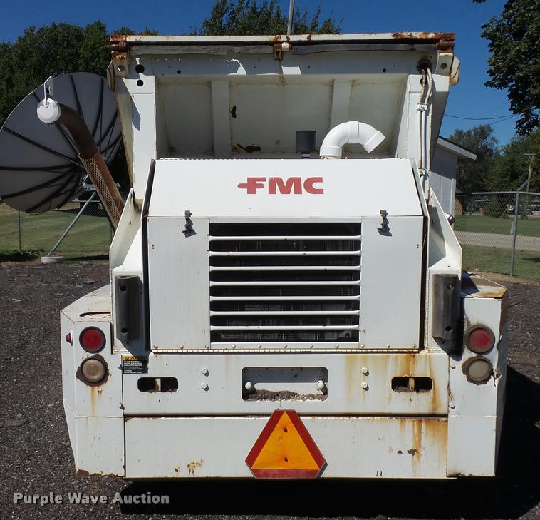 image for item DA9815 1989 FMC Vanguard V3000SP street sweeper