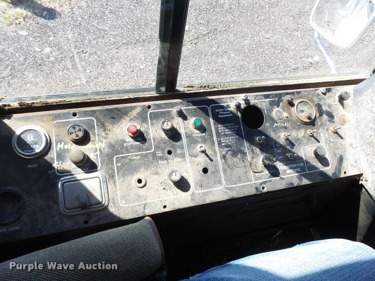 image for item DA9815 1989 FMC Vanguard V3000SP street sweeper