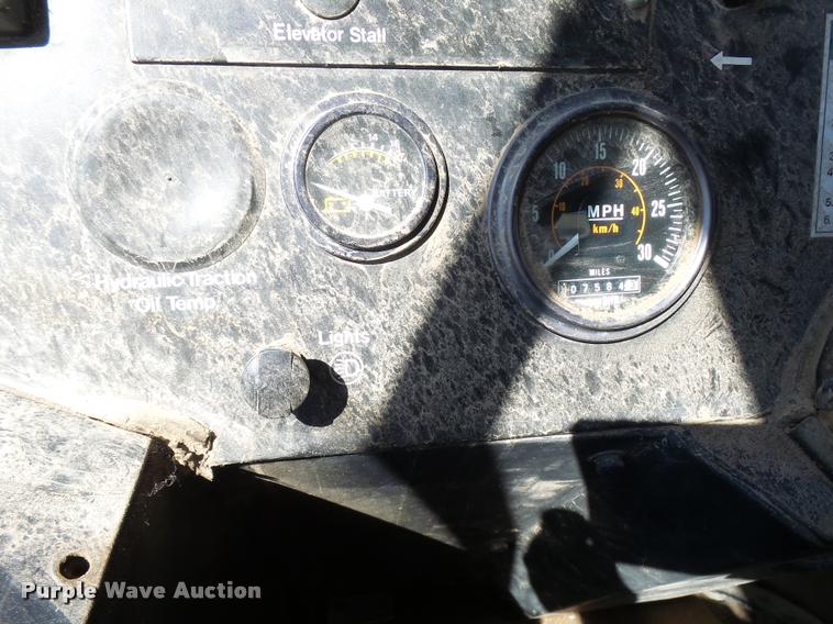 image for item DA9815 1989 FMC Vanguard V3000SP street sweeper