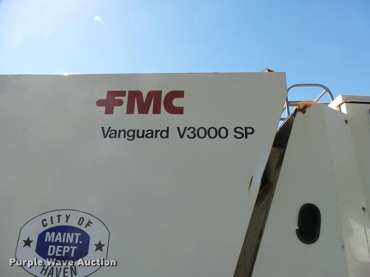 image for item DA9815 1989 FMC Vanguard V3000SP street sweeper