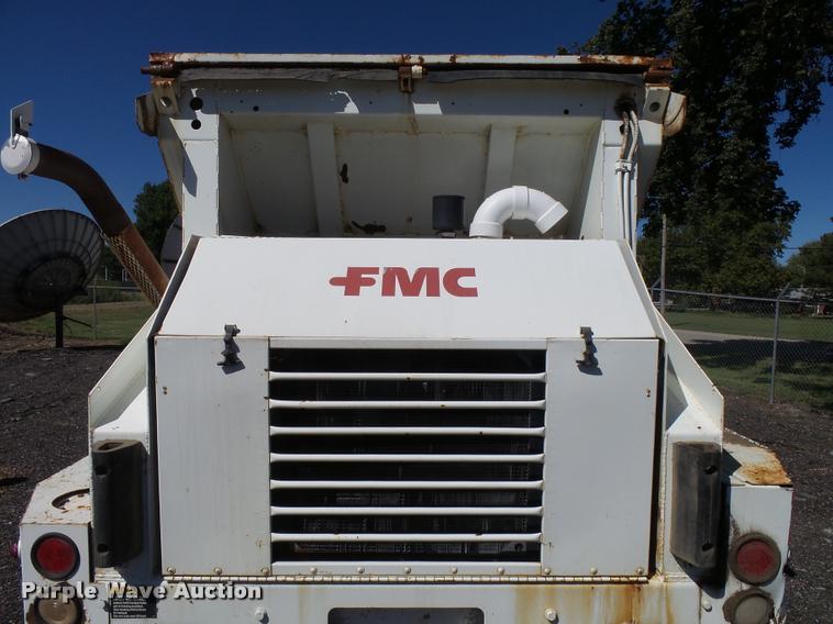 image for item DA9815 1989 FMC Vanguard V3000SP street sweeper