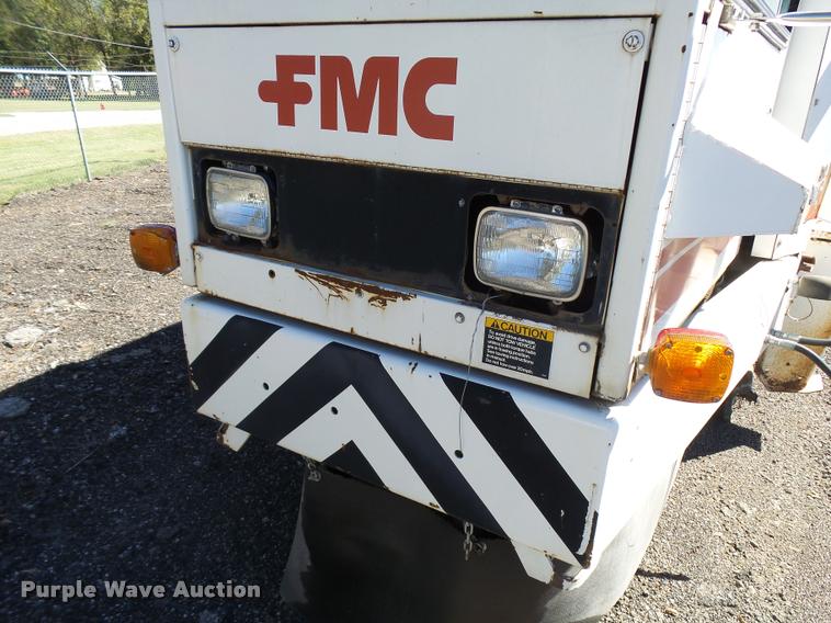 image for item DA9815 1989 FMC Vanguard V3000SP street sweeper