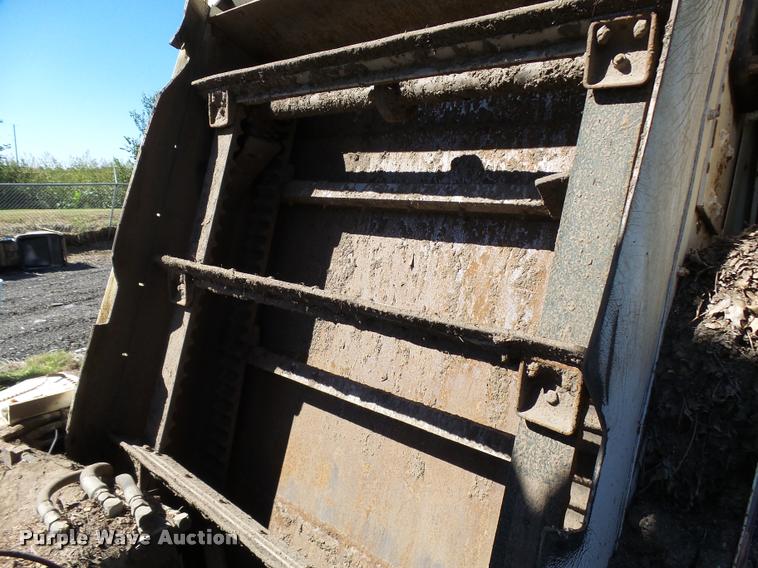 image for item DA9815 1989 FMC Vanguard V3000SP street sweeper