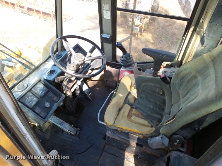 image for item DA9854 Daewoo Mega 400-III wheel loader