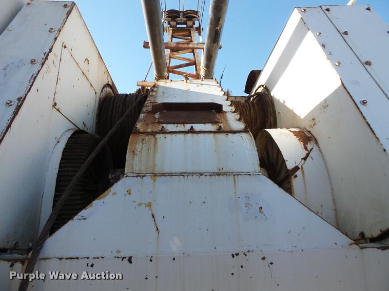 image for item F1264 P&H 5060 crane