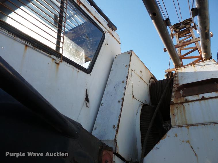 image for item F1264 P&H 5060 crane