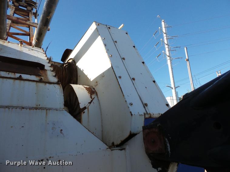 image for item F1264 P&H 5060 crane