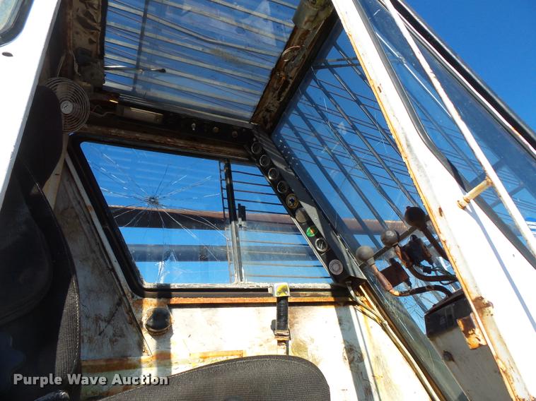 image for item F1264 P&H 5060 crane