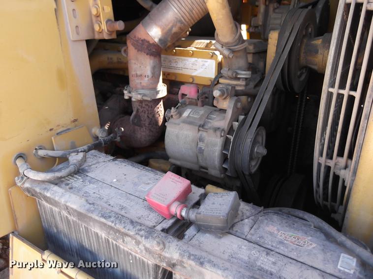 image for item F1265 1997 Caterpillar 953C track loader