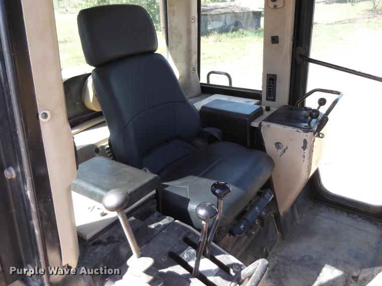 image for item F1265 1997 Caterpillar 953C track loader