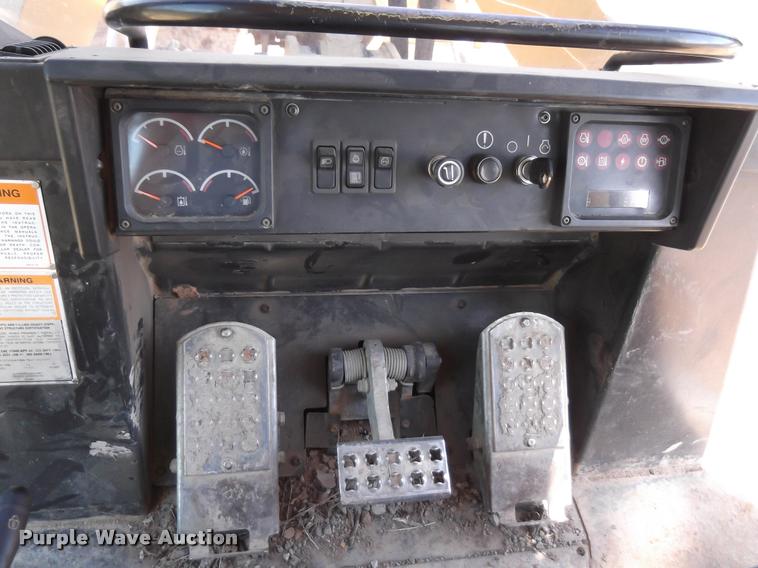 image for item F1265 1997 Caterpillar 953C track loader