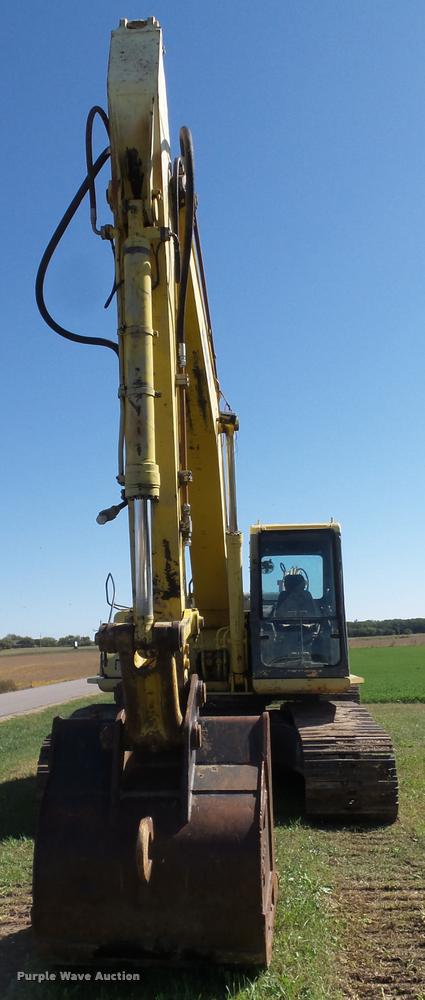 image for item J4752 1998 Komatsu PC200LC excavator