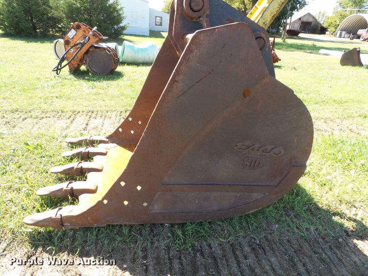 image for item J4752 1998 Komatsu PC200LC excavator