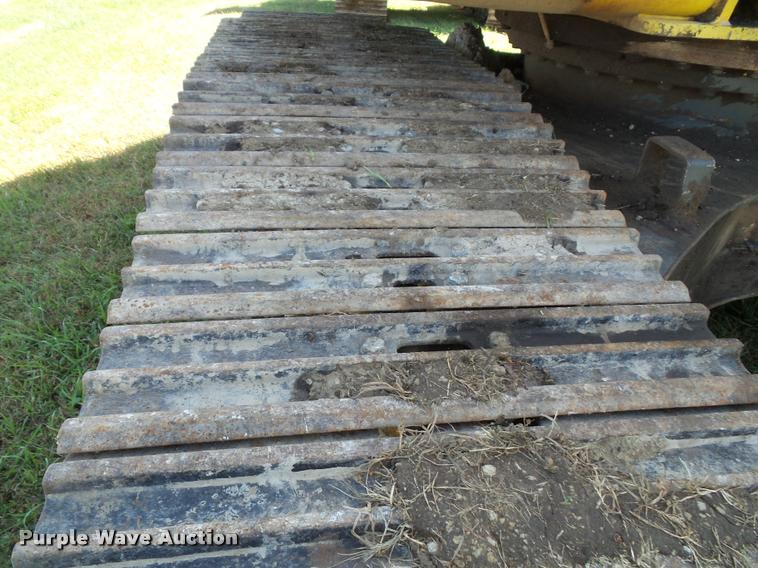 image for item J4752 1998 Komatsu PC200LC excavator