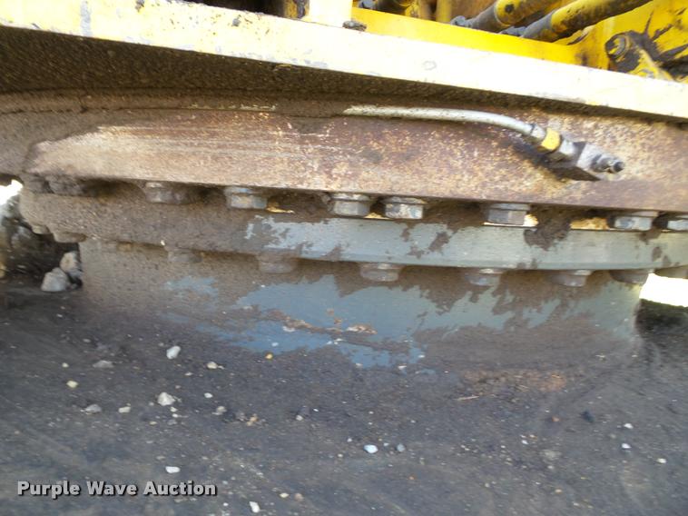 image for item J4752 1998 Komatsu PC200LC excavator