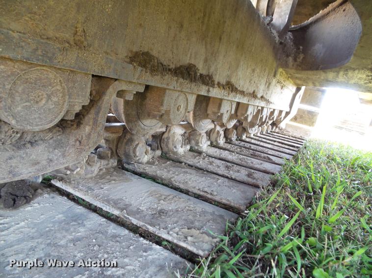 image for item J4752 1998 Komatsu PC200LC excavator