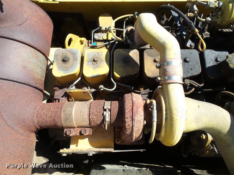 image for item J4752 1998 Komatsu PC200LC excavator