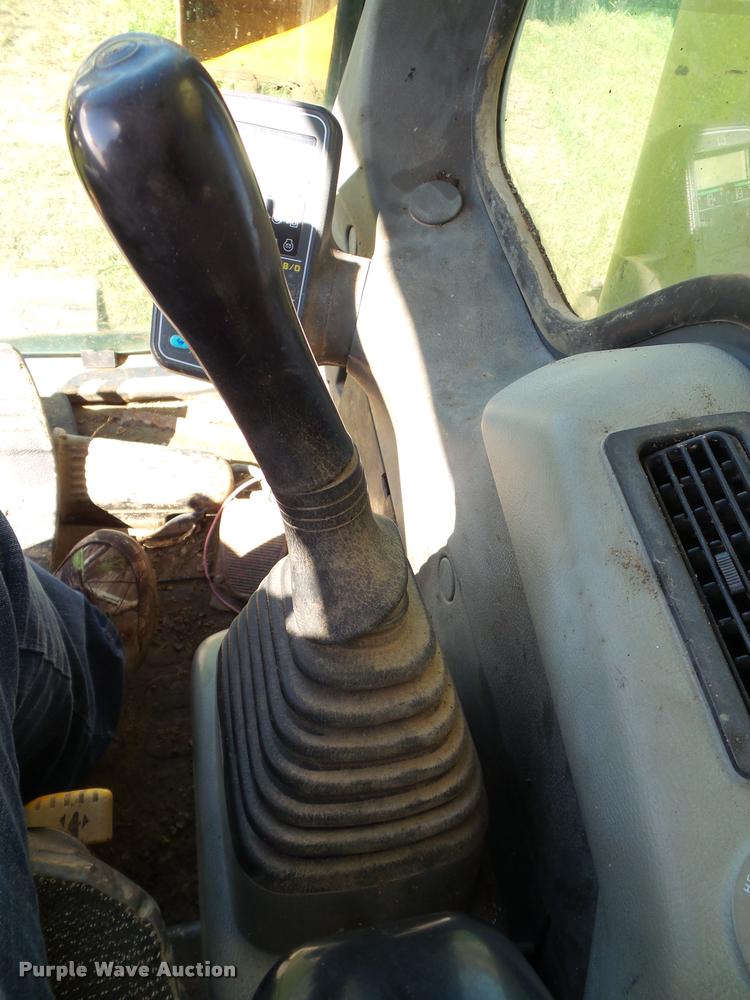 image for item J4752 1998 Komatsu PC200LC excavator