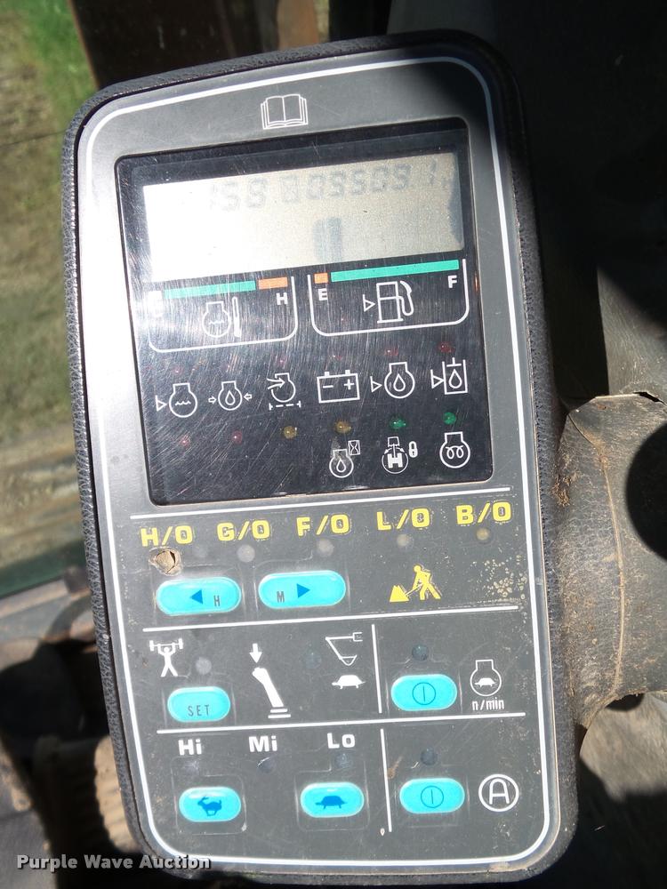 image for item J4752 1998 Komatsu PC200LC excavator