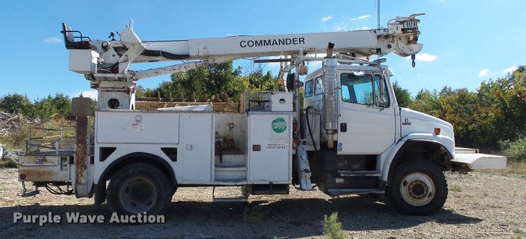 image for item K1089 2001 Freightliner FL80 digger derrick truck