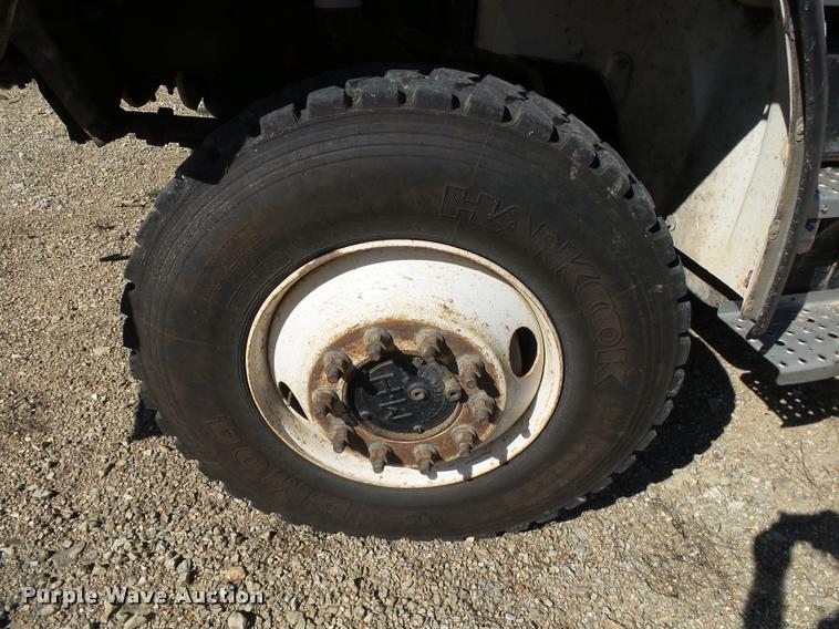 image for item K1089 2001 Freightliner FL80 digger derrick truck