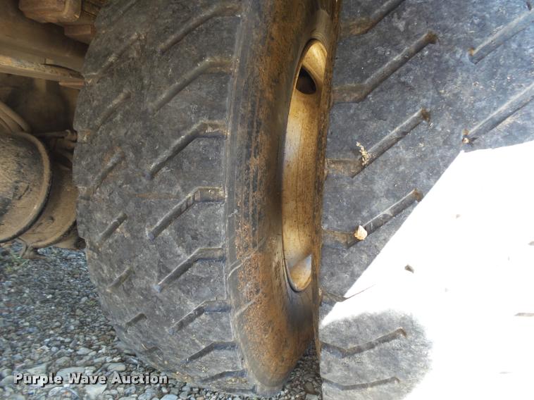 image for item K1089 2001 Freightliner FL80 digger derrick truck