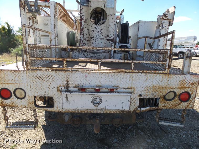 image for item K1089 2001 Freightliner FL80 digger derrick truck