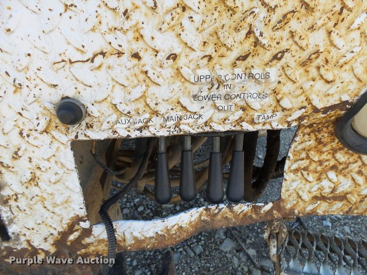 image for item K1089 2001 Freightliner FL80 digger derrick truck