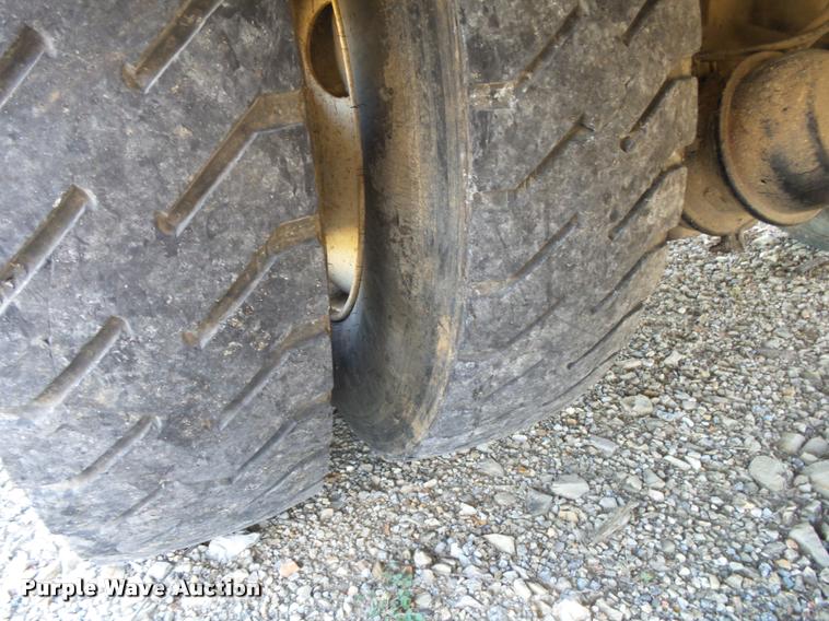 image for item K1089 2001 Freightliner FL80 digger derrick truck