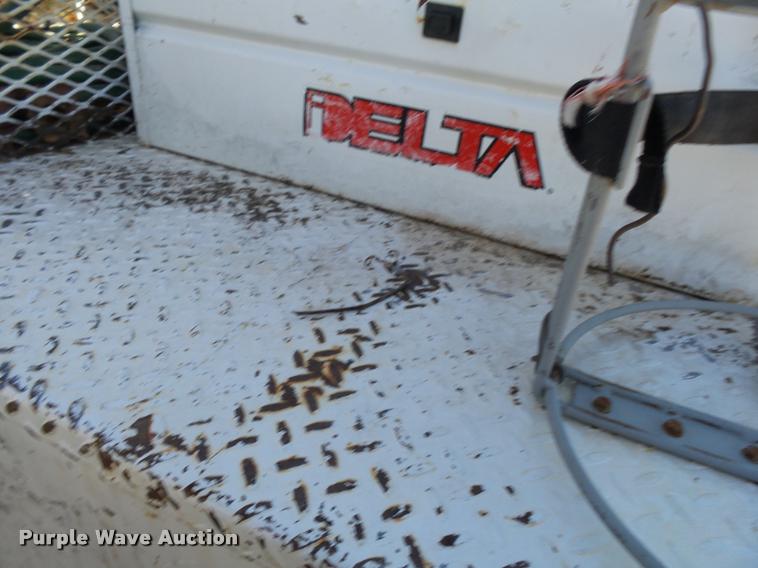 image for item K1089 2001 Freightliner FL80 digger derrick truck