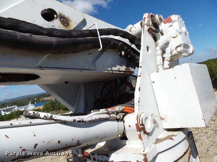 image for item K1089 2001 Freightliner FL80 digger derrick truck