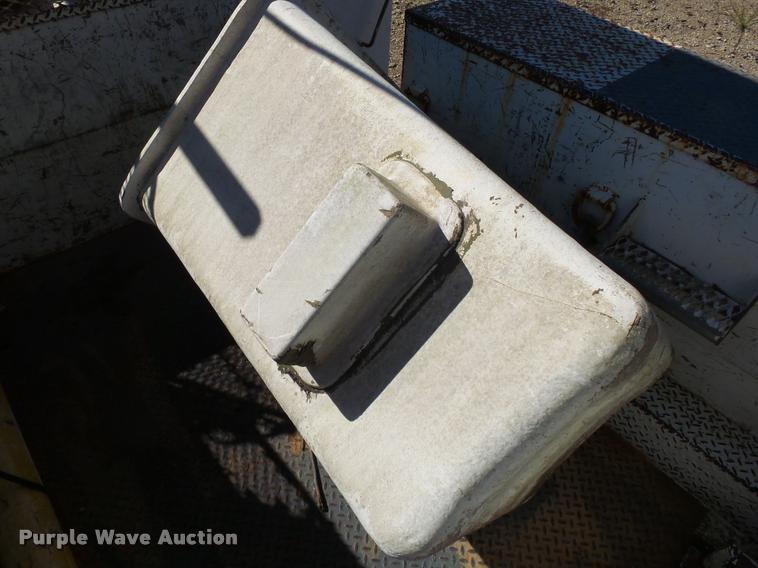 image for item K1089 2001 Freightliner FL80 digger derrick truck