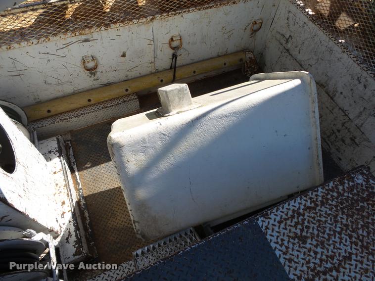 image for item K1089 2001 Freightliner FL80 digger derrick truck