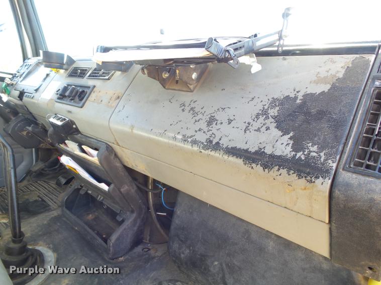 image for item K1089 2001 Freightliner FL80 digger derrick truck