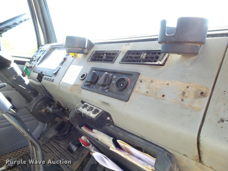 image for item K1089 2001 Freightliner FL80 digger derrick truck