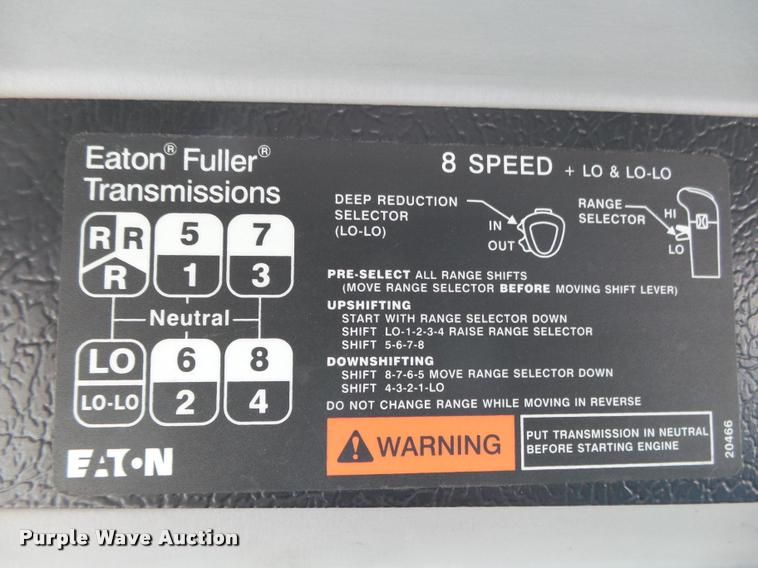 image for item K1089 2001 Freightliner FL80 digger derrick truck