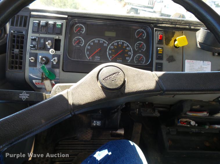 image for item K1089 2001 Freightliner FL80 digger derrick truck