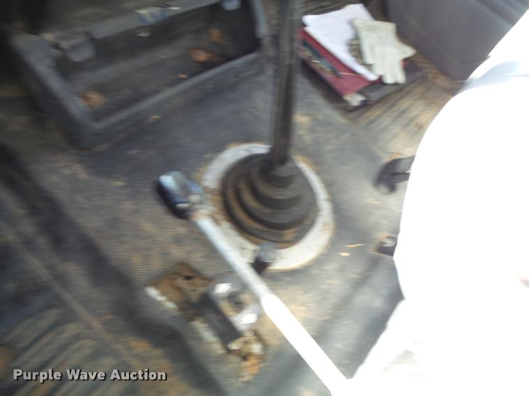 image for item K1089 2001 Freightliner FL80 digger derrick truck