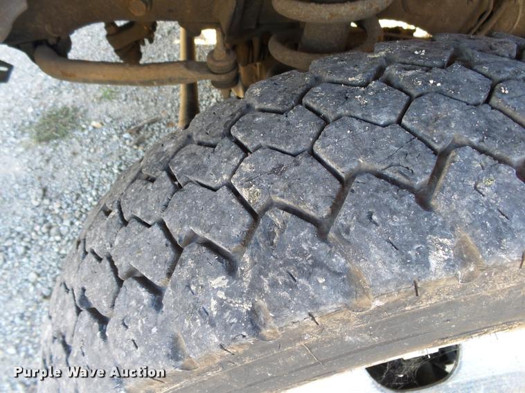 image for item K1090 2011 Dodge Ram 5500 HD bucket truck